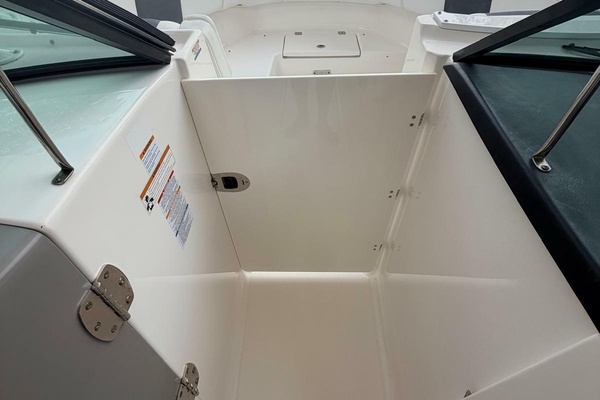 2019Robalo 31 ft