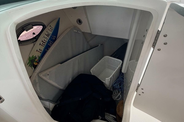 2019Robalo 31 ft