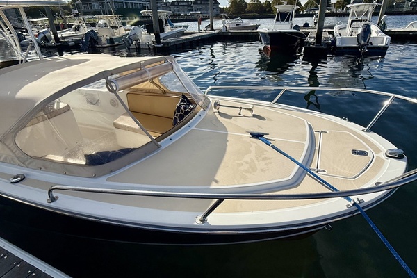 Surrey 24ft Vanquish Yacht For Sale