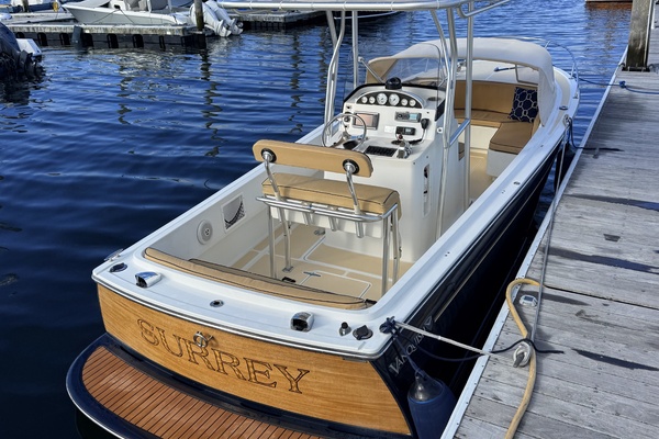 Surrey 24ft Vanquish Yacht For Sale