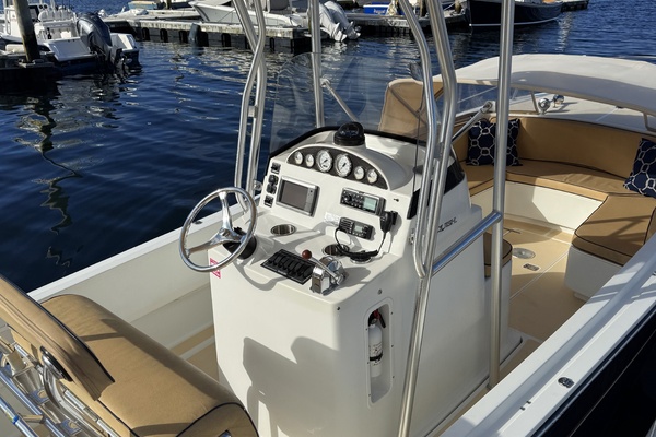 Surrey 24ft Vanquish Yacht For Sale