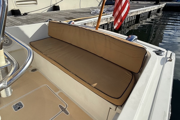 Surrey 24ft Vanquish Yacht For Sale
