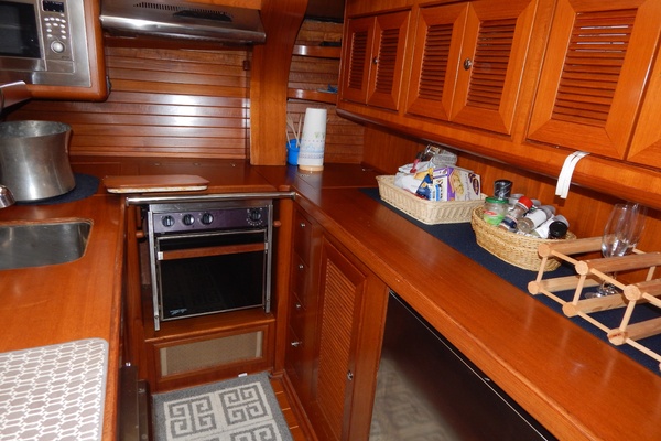 Deep Blue 58ft North Wind Yacht For Sale