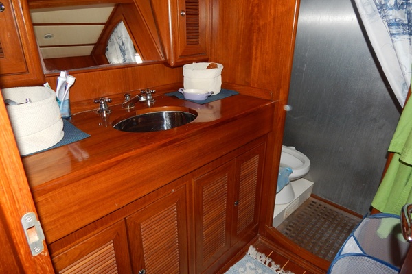 Deep Blue 58ft North Wind Yacht For Sale