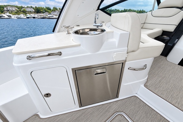35ft Cruisers Yachts Yacht For Sale