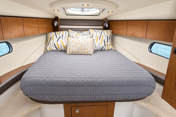 35ft Cruisers Yachts Yacht For Sale