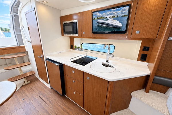 35ft Cruisers Yachts Yacht For Sale