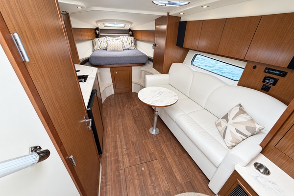 35ft Cruisers Yachts Yacht For Sale