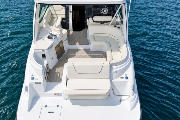 35ft Cruisers Yachts Yacht For Sale
