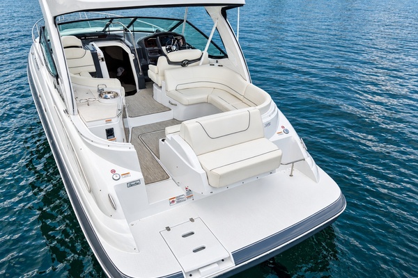 35ft Cruisers Yachts Yacht For Sale