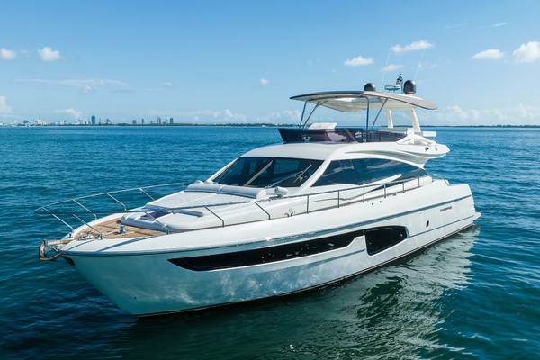 2016Ferretti Yachts 65 ft