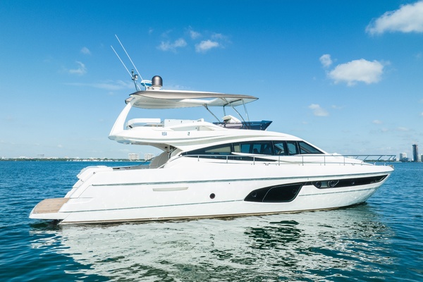 2016Ferretti Yachts 65 ft