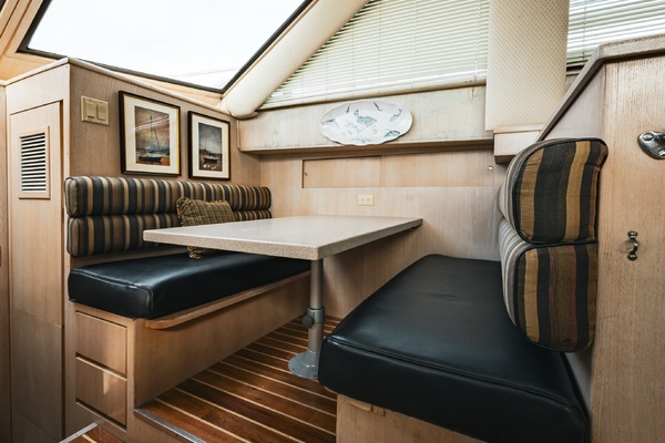 ALL ABOUT MEEEEE 52ft Hatteras Yacht For Sale