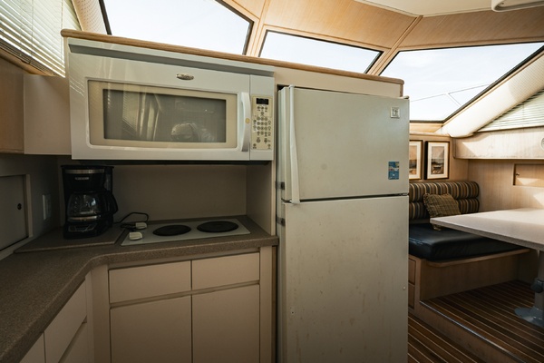 ALL ABOUT MEEEEE 52ft Hatteras Yacht For Sale