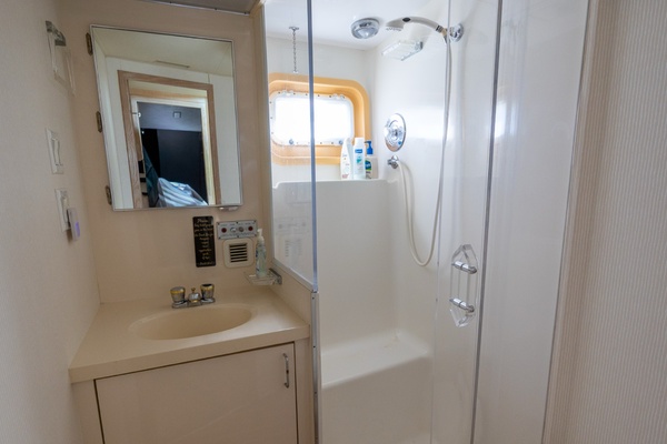ALL ABOUT MEEEEE 52ft Hatteras Yacht For Sale
