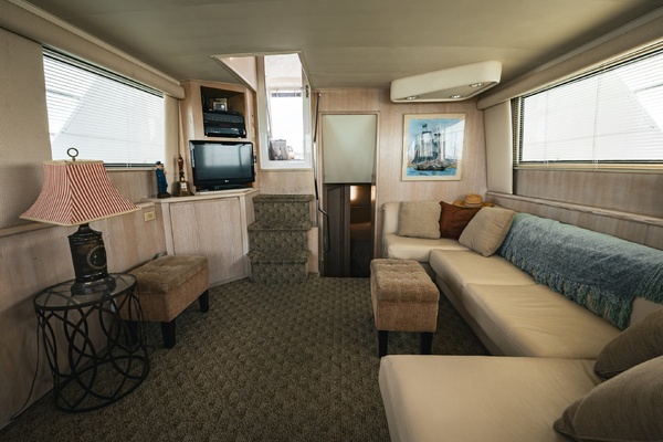 ALL ABOUT MEEEEE 52ft Hatteras Yacht For Sale