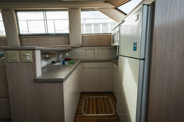 ALL ABOUT MEEEEE 52ft Hatteras Yacht For Sale
