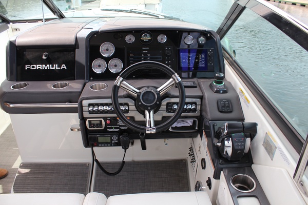 MAKING HAY 33ft Formula Yacht For Sale