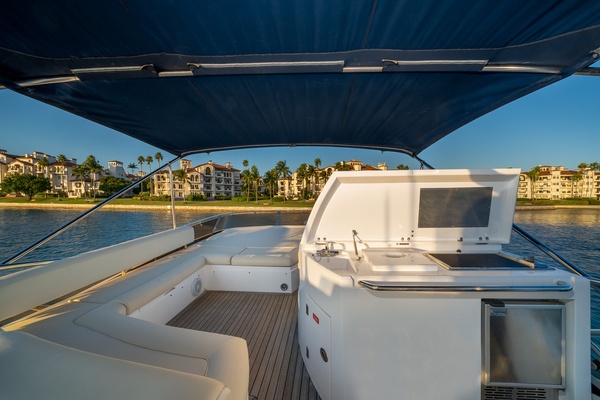 Manhattan 63 69ft Sunseeker Yacht For Sale