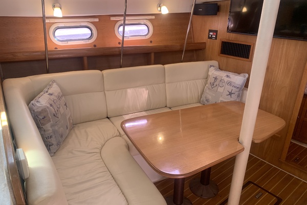 The Wicked 38ft Catalina Yacht For Sale