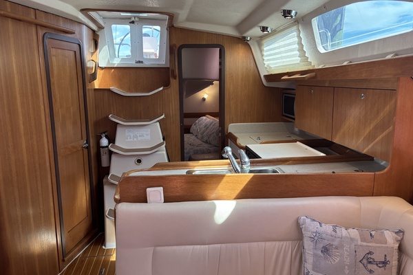 The Wicked 38ft Catalina Yacht For Sale