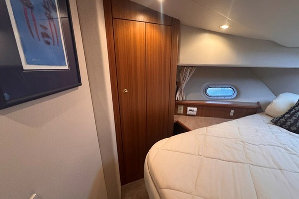 Trading Places 52ft Bayliner Yacht For Sale