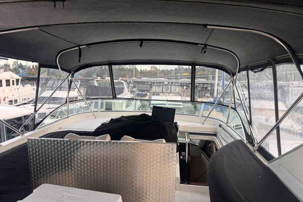 Trading Places 52ft Bayliner Yacht For Sale