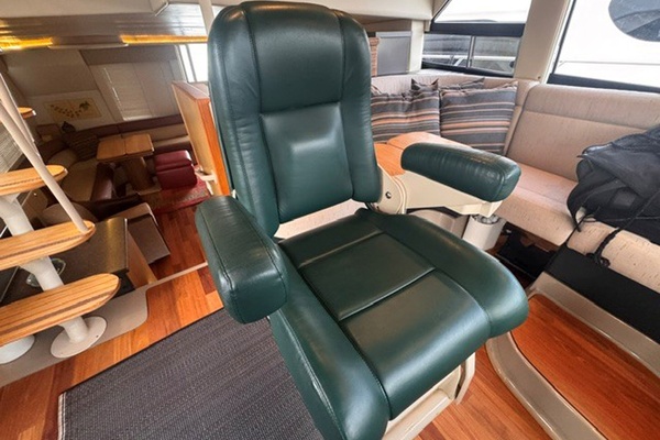 Trading Places 52ft Bayliner Yacht For Sale