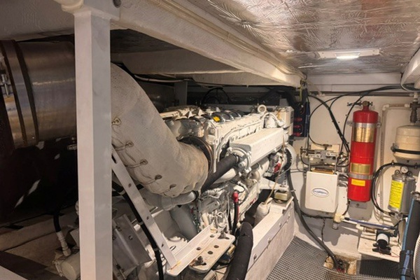 Trading Places 52ft Bayliner Yacht For Sale