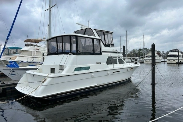 42-ft-Hatteras-1998-42 Cockpit Motor Yacht-Cat In The Hatt Beaufort North Carolina United States  yacht for sale