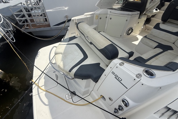 33ft Monterey Yacht For Sale