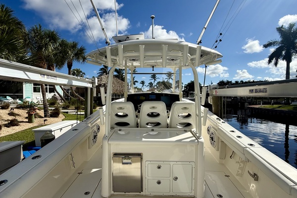 35ft Cobia Yacht For Sale