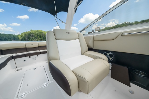 27ft Regal Yacht For Sale
