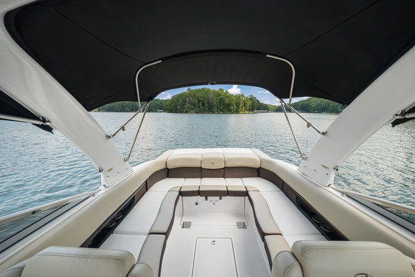27ft Regal Yacht For Sale
