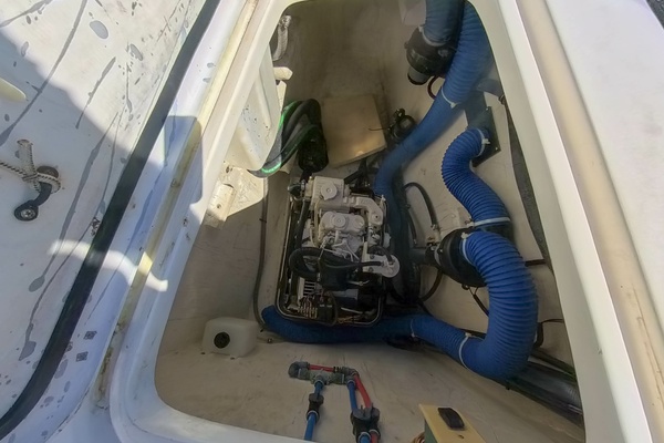 CONSCIOUS SEDATION 42ft Manta Yacht For Sale