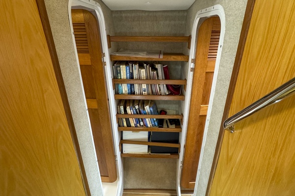 CONSCIOUS SEDATION 42ft Manta Yacht For Sale