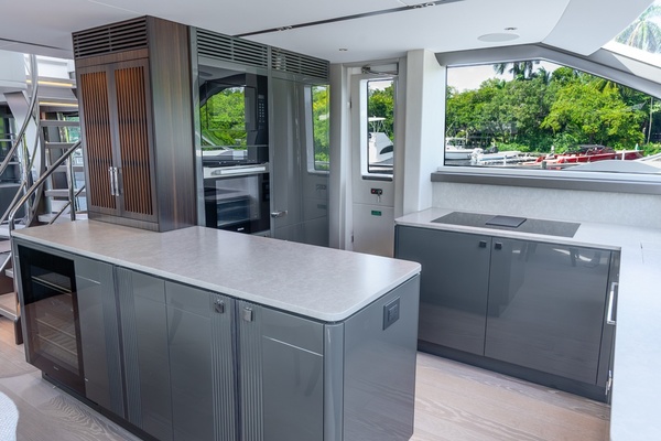 90ft Sunseeker Yacht For Sale