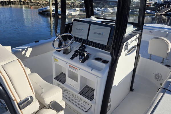 Turn Back Tide 26ft Sea Hunt Yacht For Sale