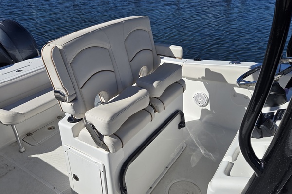 Turn Back Tide 26ft Sea Hunt Yacht For Sale
