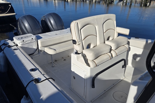 Turn Back Tide 26ft Sea Hunt Yacht For Sale