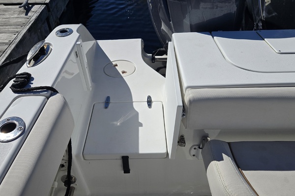 Turn Back Tide 26ft Sea Hunt Yacht For Sale
