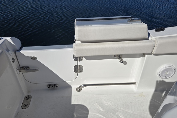 Turn Back Tide 26ft Sea Hunt Yacht For Sale
