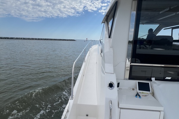44ft Pursuit Yacht For Sale