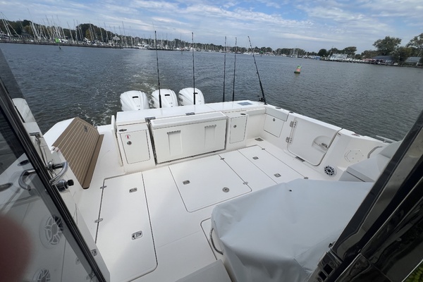 44ft Pursuit Yacht For Sale