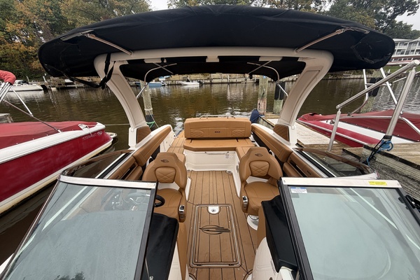 27ft Chaparral Yacht For Sale