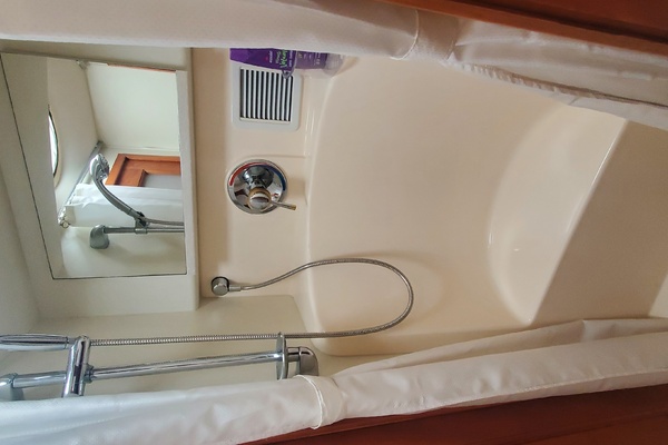 Sea to Sea 38ft Silverton Yacht For Sale