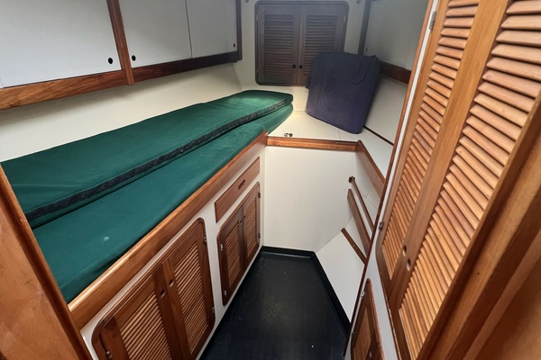 MITERNE 51ft Perry Yacht For Sale