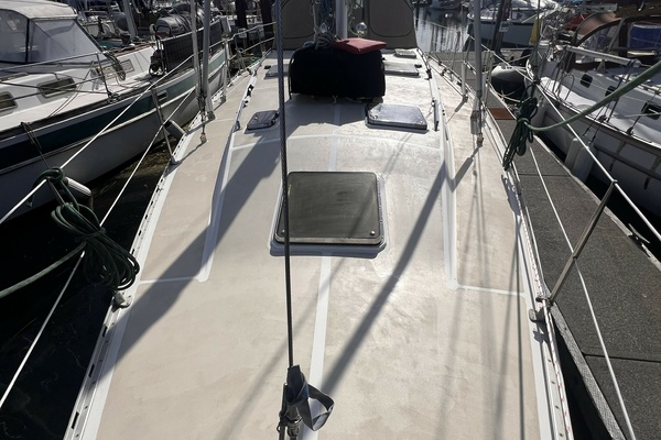 MITERNE 51ft Perry Yacht For Sale