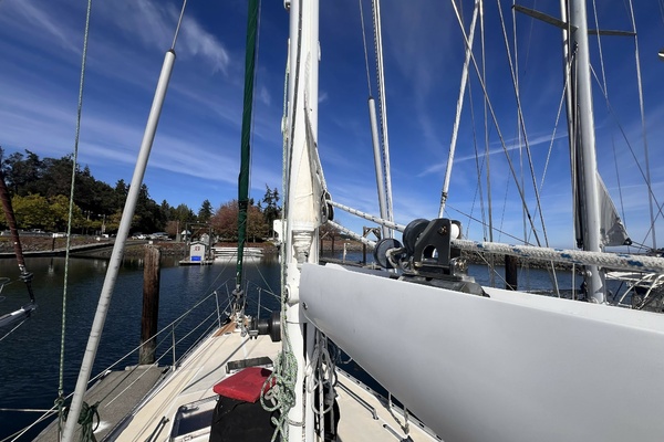 MITERNE 51ft Perry Yacht For Sale