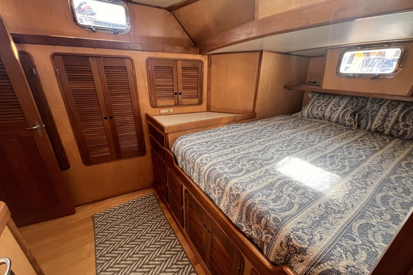 MITERNE 51ft Perry Yacht For Sale